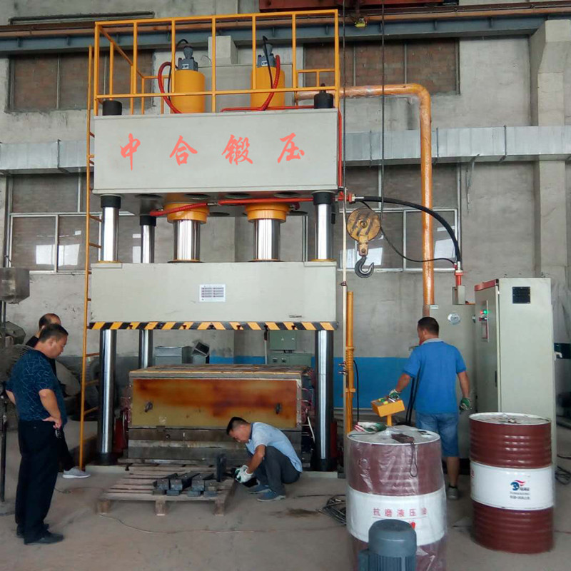 3000噸玻璃鋼冷卻塔風(fēng)筒成型液壓機