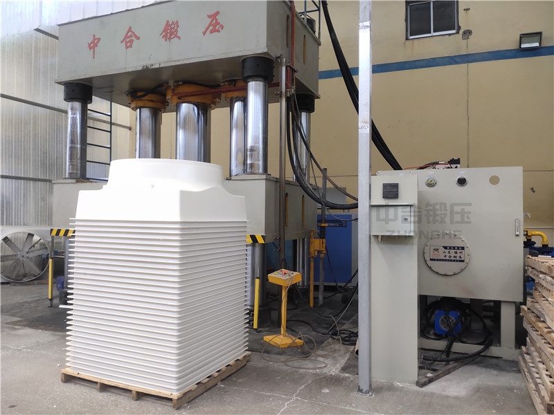 風(fēng)機殼生產(chǎn)設(shè)備_玻璃鋼成型油壓機_1200噸液壓機