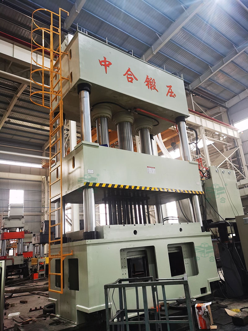汽車(chē)零部件沖壓設(shè)備-1000噸四柱液壓機(jī)